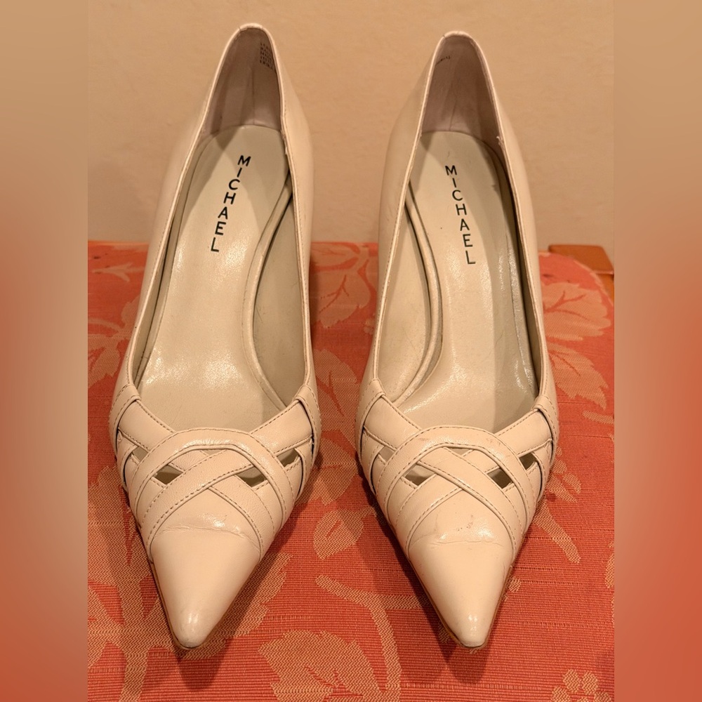 Michaels Women's Elegant Cream Heels